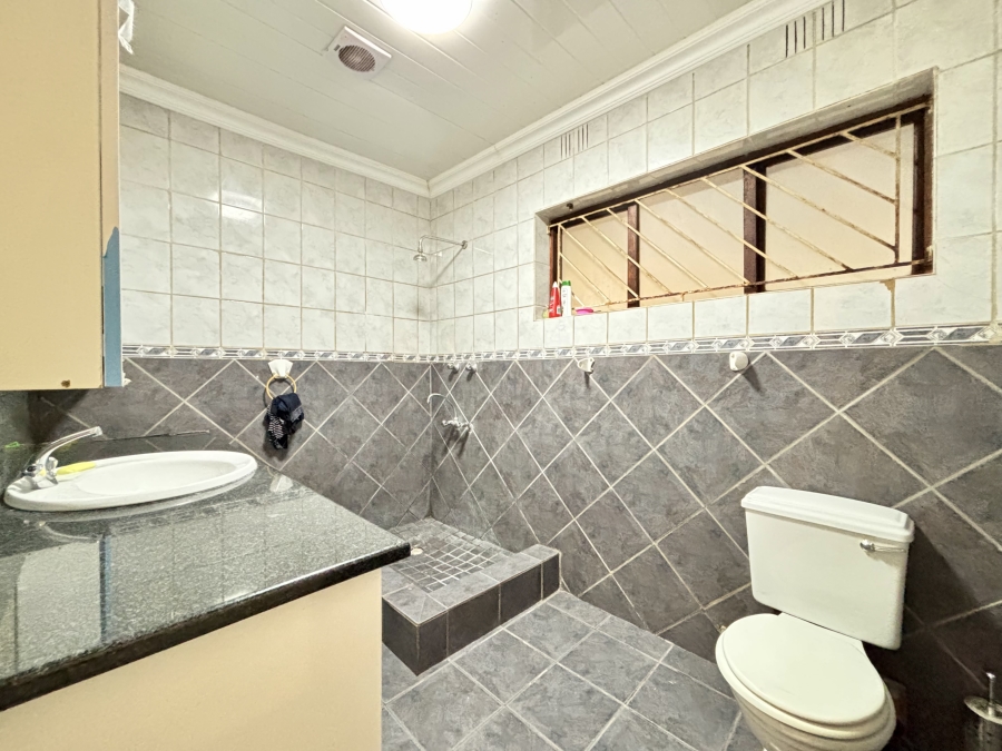 4 Bedroom Property for Sale in Lotus River Western Cape